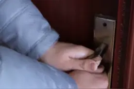 房子租期内被原房东卖了怎么办？视频封面