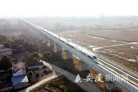 安庆加快建成全国重要交通枢纽图片