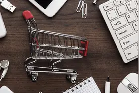 托朋友澳门代购一块“卡地亚”手表，可专柜认定是假货……图片