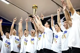 打破南模不败统治，交大附中斩获Jr.NBA上海联赛冠军图片