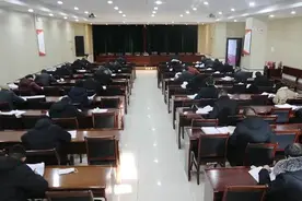 镇安：1名干部任前廉政考试不及格暂缓提拔任用图片