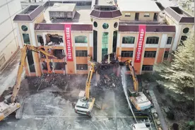 梅观创新产业走廊福城观澜地块拆除工作全面启动图片