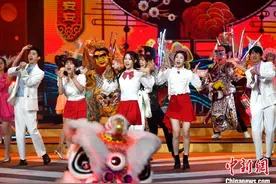 潘玮柏、张韶涵献唱福建春晚图片