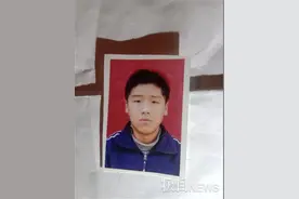 儿子六年前失联，65岁父亲不敢换手机号，生怕漏接儿子电话图片