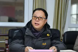「原创」陈琪：在深入学习严格遵守党的纪律上作表率图片