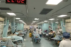 都市夜归人②华西深夜急诊科：生命的守护者图片