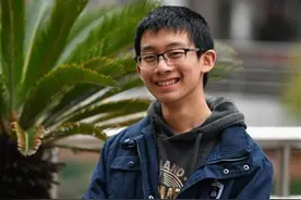 羡慕了！武汉两名“爱玩”的初中生提前考上大学图片