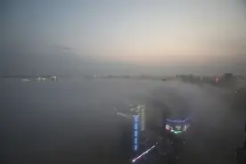 山东日照现冬季“平流雾”景观 宛如人间仙境图片