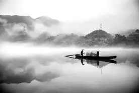 家住长江边图片