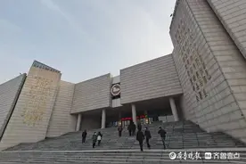 东平“山东捐赠文物第一人”姜爱国，470余件文物“送”给国家图片
