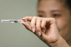 新冠疫苗养成记：一支疫苗的自述图片