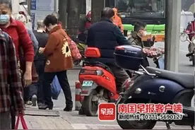 骑绿牌电驴未戴头盔被罚20元 70岁大爷状告两单位图片