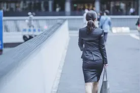 日本男子在饮料中放入安眠药对10多名求职女性下手，找工作的妹子需要知道这些自保图片
