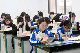 惠州3.3万考生参加新高考适应性测试 全市设25个考点图片