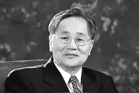李京文：一辈子都要做“八九点钟的太阳”图片