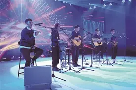 因20秒录像结缘，练舞练到地面油漆都磨平 这个杭州“老男孩”与霹雳舞不得不说的故事图片