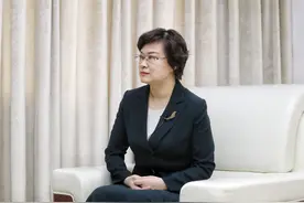 东城区区长金晖：加强文物活化利用，打造街区更新典范图片