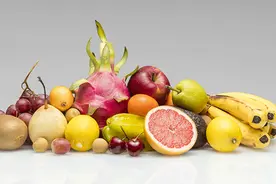 吃维生素片拉出黄尿尿！吃红心火龙果尿血了！这是为什么呢？视频封面