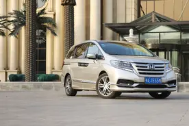 他为什么选择艾力绅？体验之后我也忍不住想下单图片