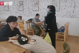 猫咪咖啡店 猫比咖啡更“招人爱”图片