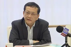 首次启用大数据应用！上海疫情流调报告“只提地点不提人”视频封面