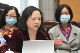 上海市政协常委卢慧文建议：教育要有魄力直面问题，大胆创新图片