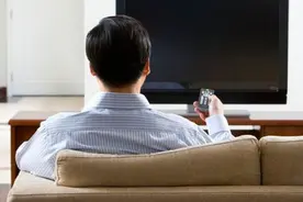 电视开机广告卷土重来，治理也要“一直在线”图片