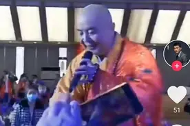 62岁徐少华晚年凄凉穿廉价袈裟卖唱，令人唏嘘不已图片