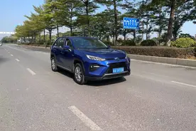 试驾广汽丰田威兰达：在吐槽中成长为爆款图片