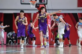 孙桐林面对老东家爆发 北控男篮战胜新疆巩固排名图片