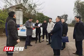 常德市自然资源事务中心领导督导柳叶湖农拆工作图片