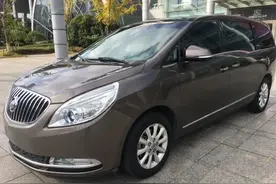 杭州一男子愁坏：坐在车里，就是“冰火两重天”图片