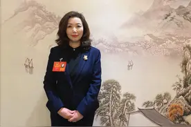 泰安市政协委员张海燕：推动实施“互联网+智慧医养服务惠民工程，促进医康养深度融合图片