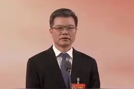 湖南省生态环境厅厅长邓立佳：重污染天气比前年少了50天，优良天数比前年提高了8%视频封面