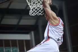 篮球——CBA第二阶段：广东东莞大益胜上海久事图片
