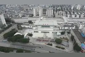 扩建候车大厅、新增跨线天桥、配电梯扶梯……桂林站新站房春运前闪亮登场图片