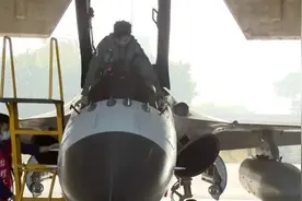 解放军军机连续巡航台海，台军秀“万剑弹”壮胆？图片