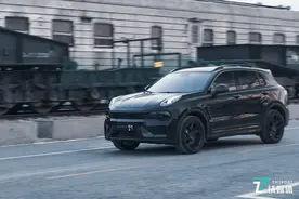 2021款领克01试驾：科技配置增多，智能化更完善 | 钛极客图片