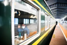 人在旅途图片