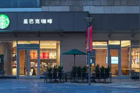 上海首家星巴克手语店开业！他们听不见，却用咖啡安静地传递爱的声音……图片