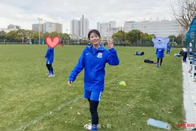 “最美女足姑娘”退役？熊熙：等眼睛完全恢复，再考虑要不要踢球图片
