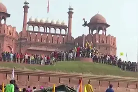 印度农民开拖拉机挺进新德里，莫迪“大国蓝图”遇阻图片