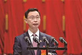 广州市十五届人大六次会议开幕图片