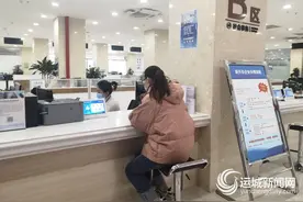 今起，市政务服务中心实行“5+2”政务服务模式 市民周六、周日也可办理相关业务图片