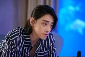 封面会客厅丨本色出演《假日暖洋洋》？郑云龙：不，我的职业是音乐剧演员图片