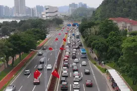 婴儿被开水淋头烫伤，交警把珠海大道分成两段，开了前所未有的绿波图片