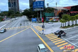 马来西亚启用疫情热点预警系统 暂时关闭多家有风险商场图片