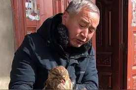 老鹰能吃？吗民警：吃就违法啦，保护野生动物，你我共参与！视频封面