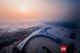 神鸟展翅！50万米高空看成都“超级工程”拔地而起图片