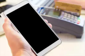 关不掉的广告：不妨请监管亮剑，向这样的APP说不图片